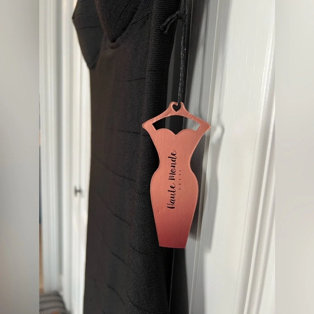 NWT Haute Monde black bodycon dress. - Picture 4 of 8